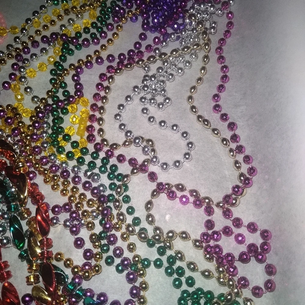 20 Assorted necklace beads for Mardi gras brand new never used​